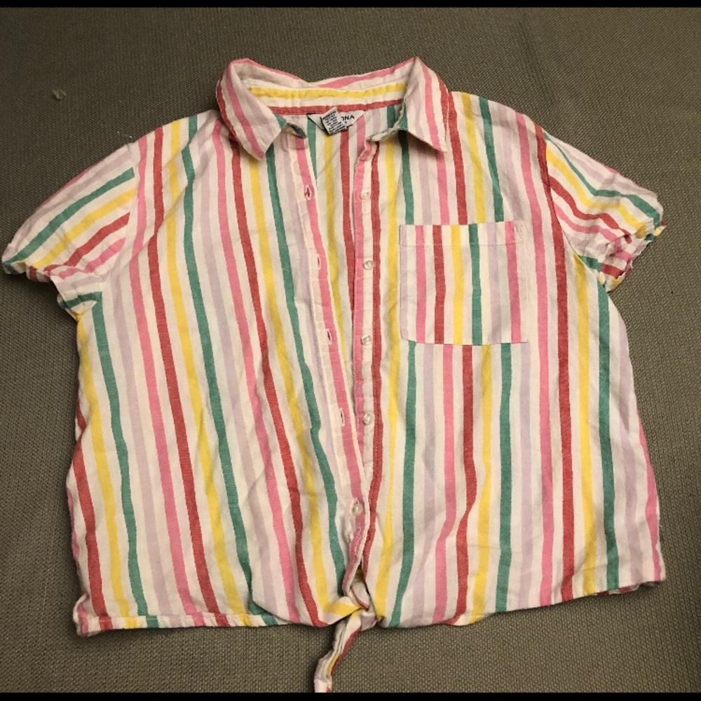 Cute button up Arizona Jean co